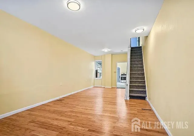 $270,000 | 215 Rusling Street, Trenton, NJ 08611