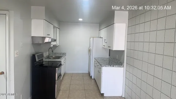 $1,195 | 2026 West Cactus Road, Unit A, Phoenix, AZ 85029