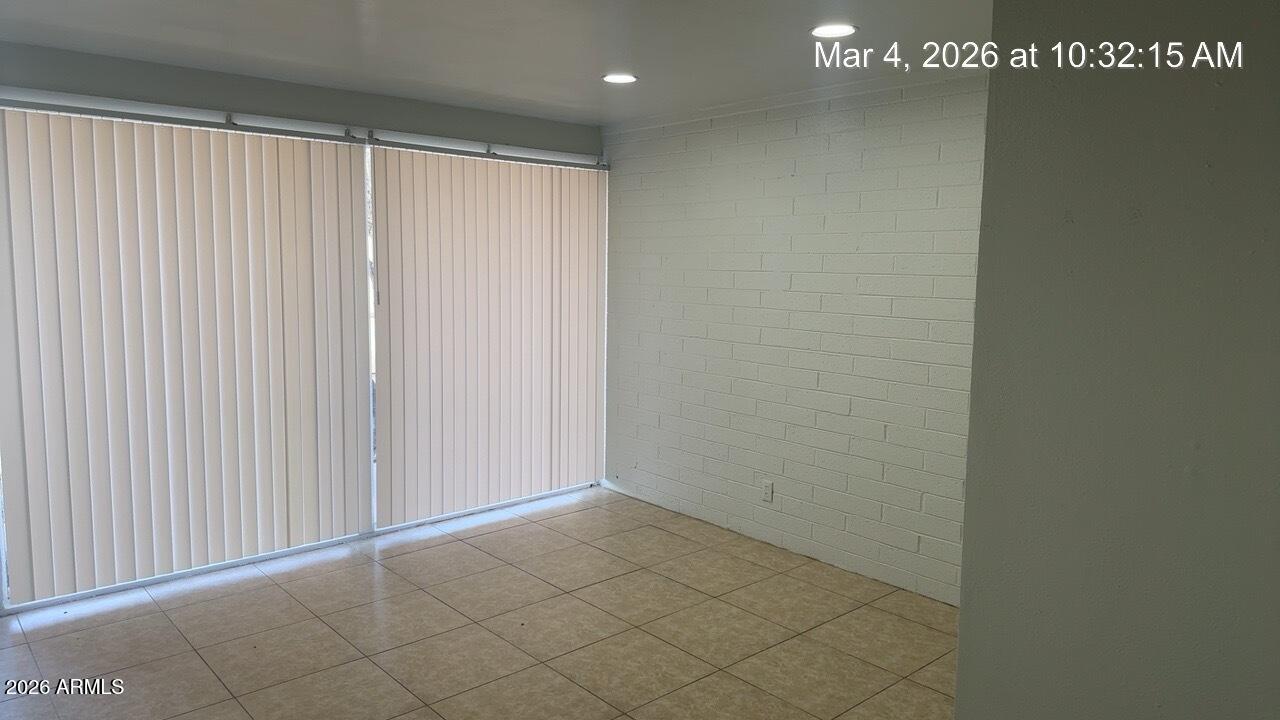 2026 West Cactus Road, Unit A Phoenix, AZ 85029 - Photo 8 of 9 IMG_2248