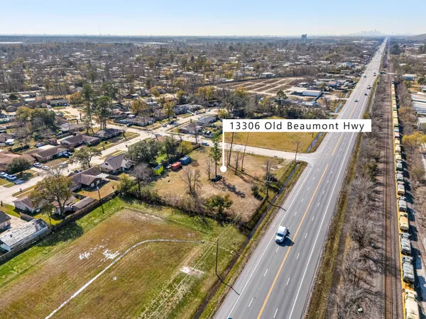 a view of balcony with city view