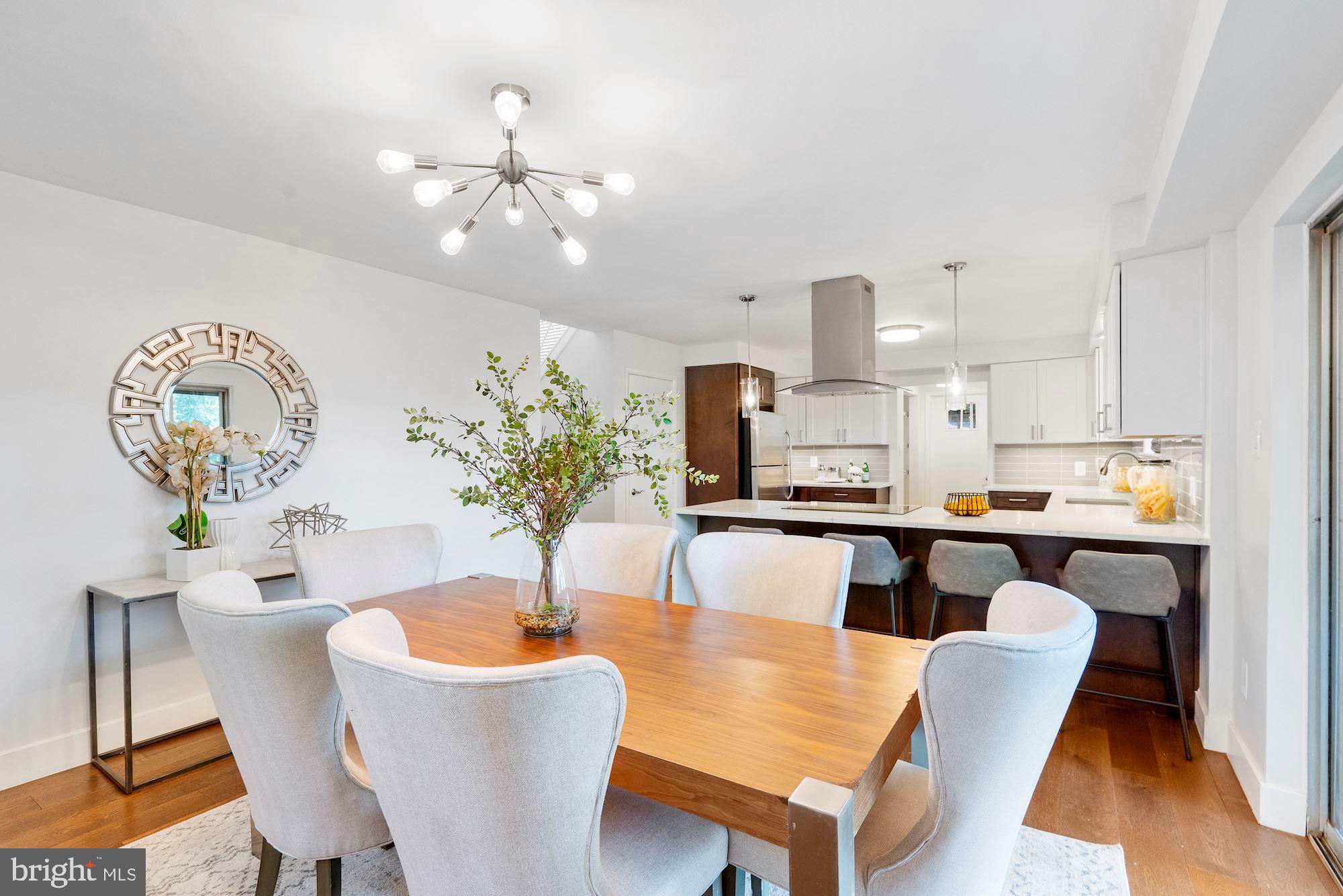 11225 Bybee Court Silver Spring, MD 20902 - Photo 15 of 31 Contemporary Dining Room