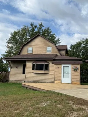 $395,000 | 91224 510th Avenue, Windom, MN 56101