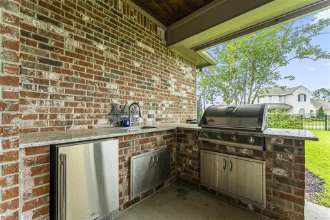 $665,000 | 4122 Oleander Drive, Lake Charles, LA 70605
