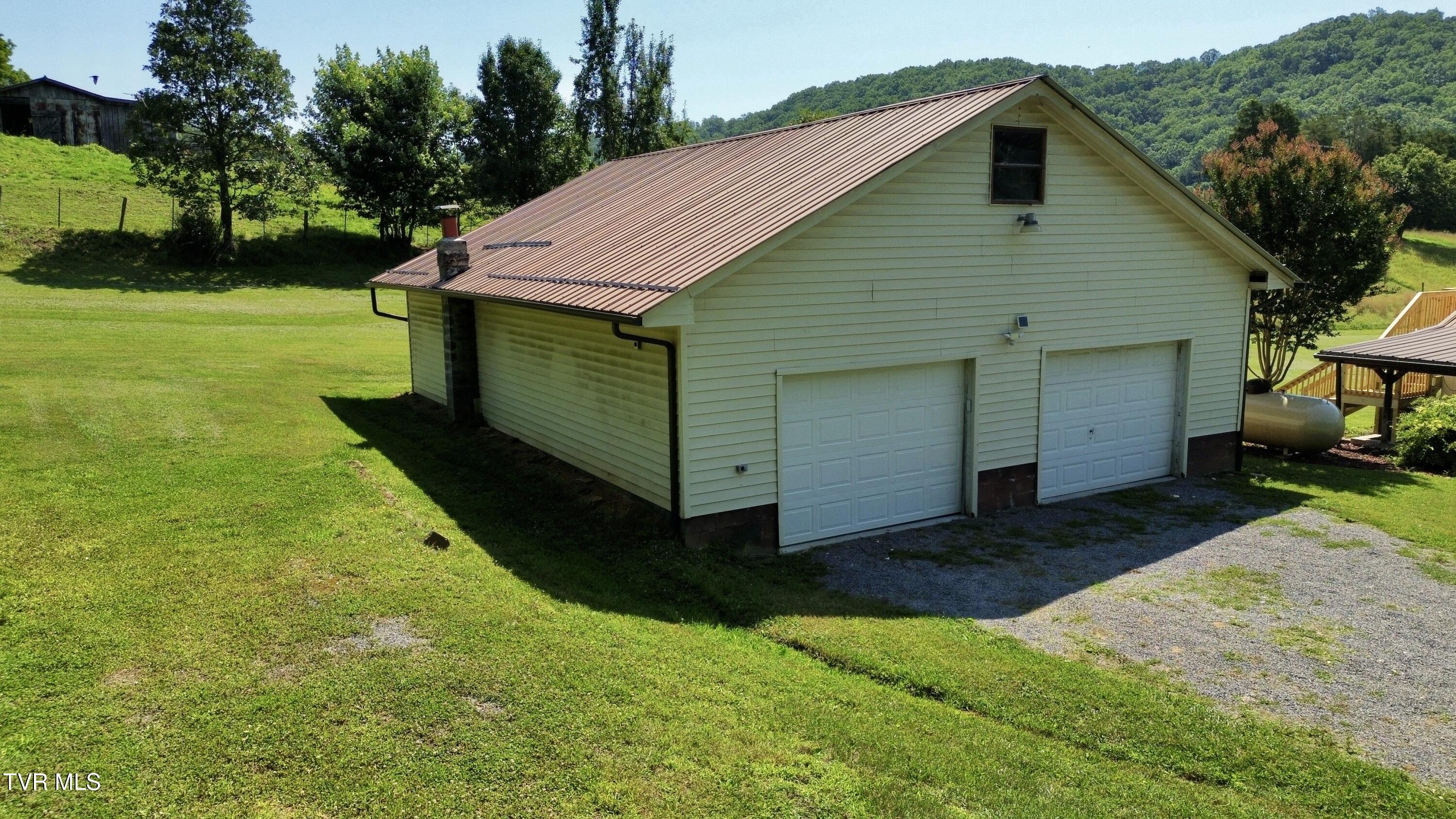 2575 Mendota Road Mendota, VA 24270 - Photo 22 of 57 dji_fly_20260422_203118_47_1782491892575