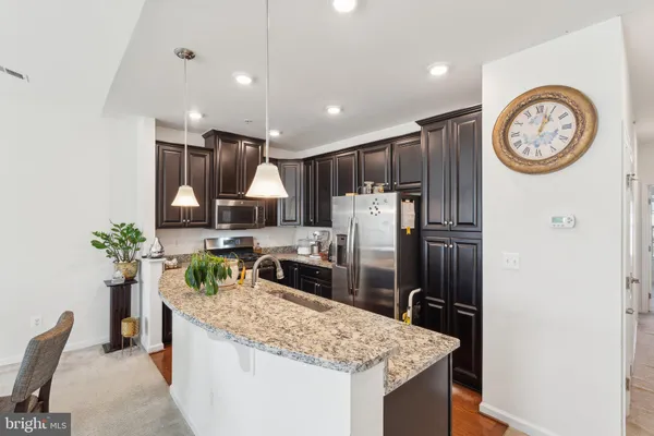 $2,500 | 42116 Piebald Square, Aldie, VA 20105