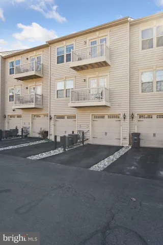 a view of a street with building
