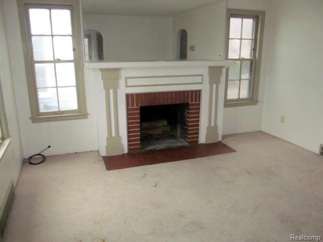 2781 8 Mile Road Warren, MI 48091 - Photo 2 of 10 IMG_8219-1.jpg