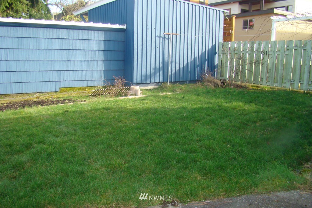 4143 Southwest Austin Street Seattle, WA 98136 - Photo 16 of 18 Gallery Image 16