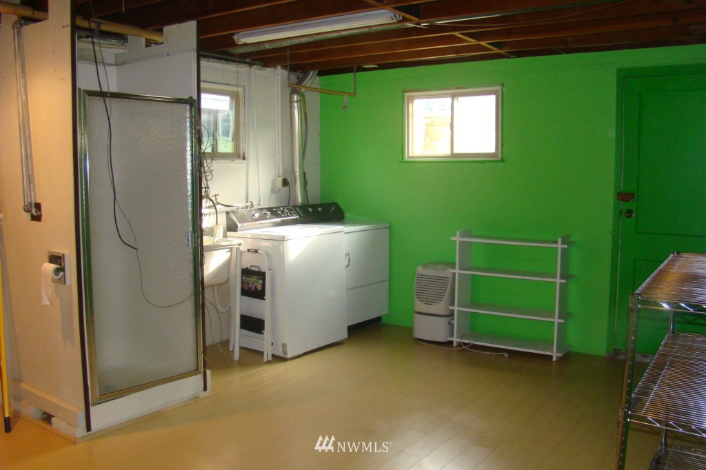 4143 Southwest Austin Street Seattle, WA 98136 - Photo 9 of 18 Gallery Image 9