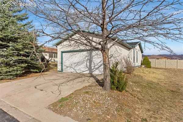 $349,900 | 2510 Wheaton Drive, Colorado Springs, CO 80904