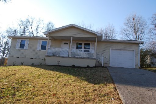 4024 Abercorn Road Knoxville, TN 37921 - Photo 1 of 12 Primary Photo