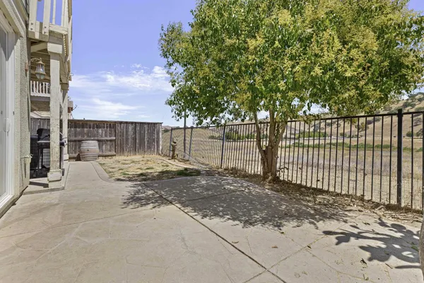 $379,900 | 9397 Vintner Circle, Patterson, CA 95363