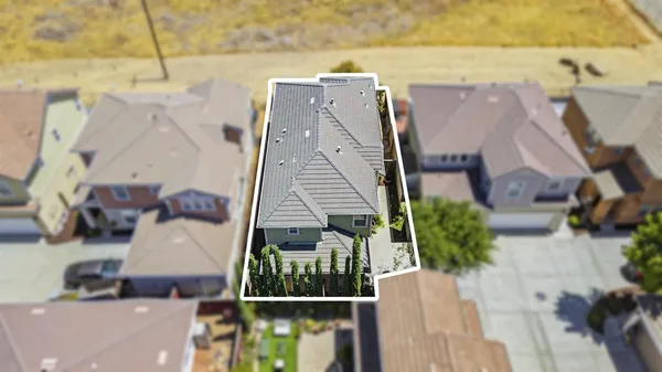 $379,900 | 9397 Vintner Circle, Patterson, CA 95363