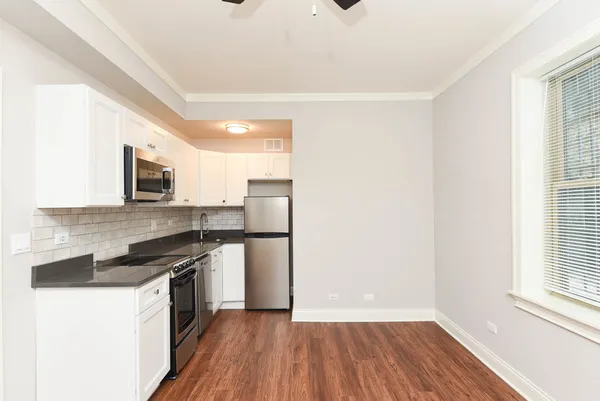 $1,560 | 640 West Wrightwood Avenue, Unit 107, Chicago, IL 60614