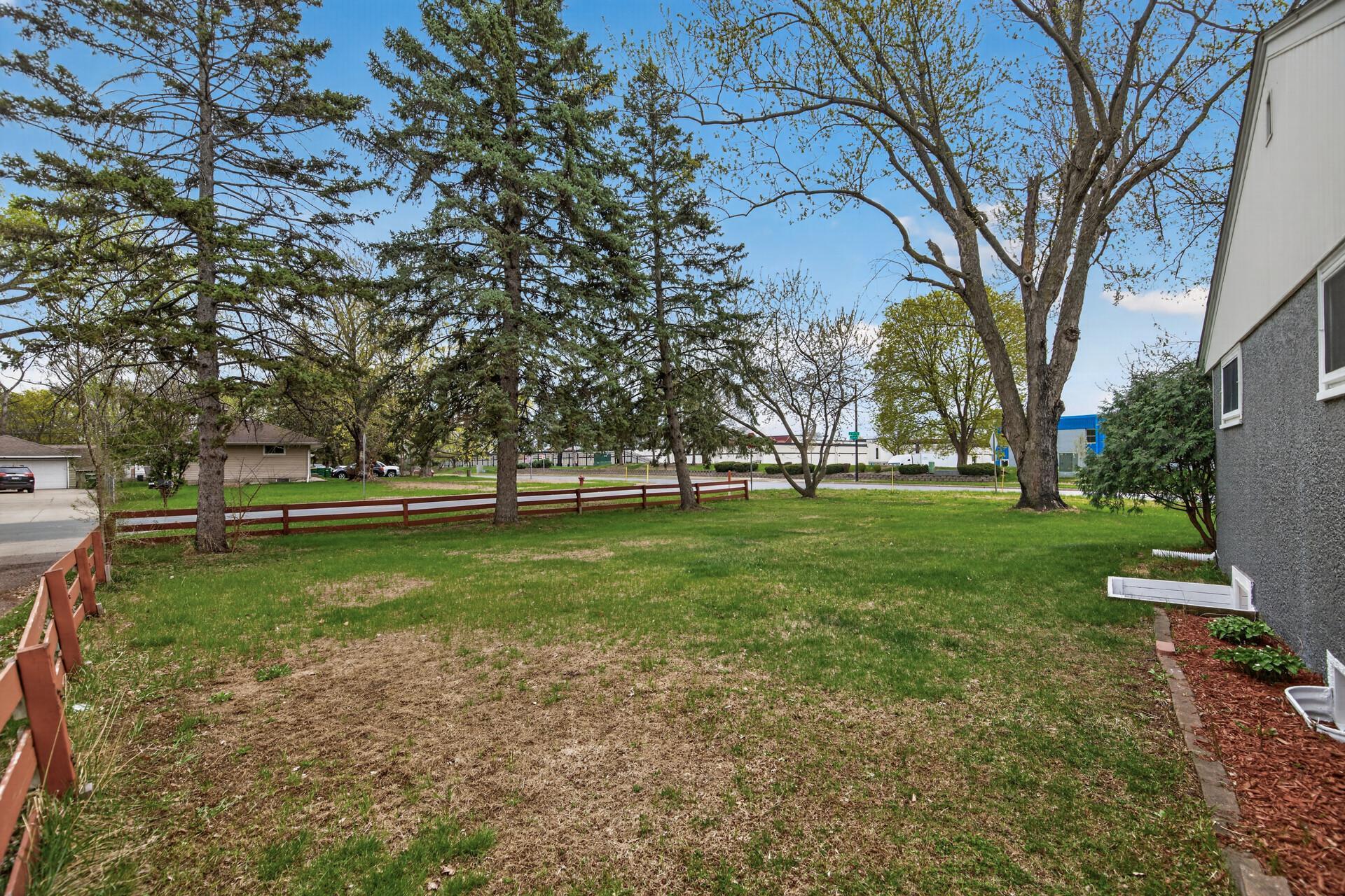 2100 69th Avenue North Brooklyn Center, MN 55430 - Photo 28 of 35