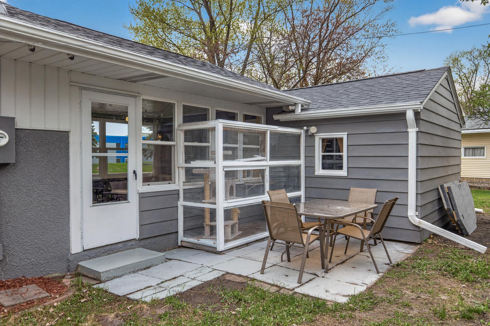 2100 69th Avenue North Brooklyn Center, MN 55430 - Photo 31 of 35