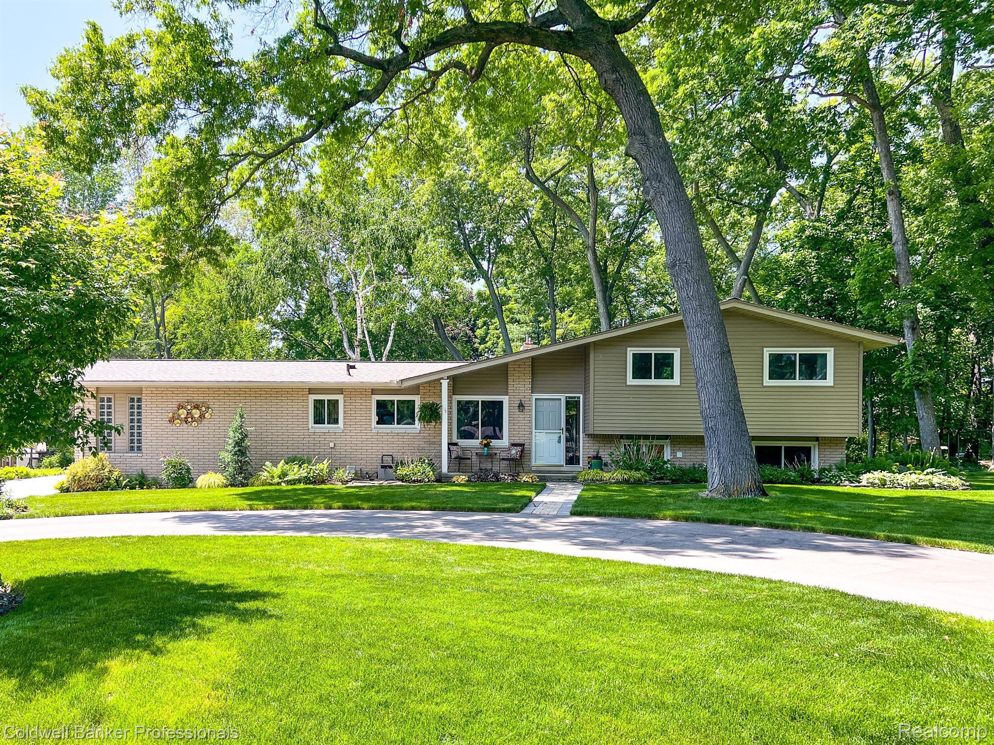 278 East Maryknoll Road Rochester, MI 48309 - Photo 1 of 44 Gallery Image 1