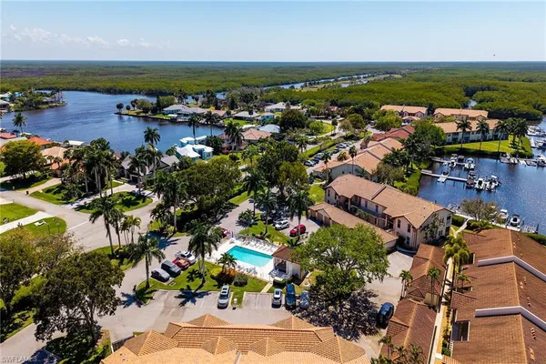 $414,900 | 194 Newport Drive, Unit 908, Naples, FL 34114