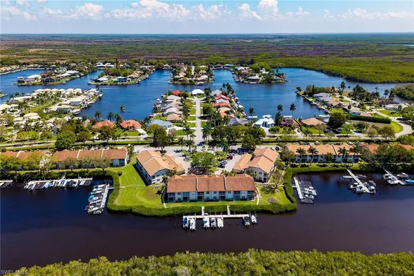 $414,900 | 194 Newport Drive, Unit 908, Naples, FL 34114