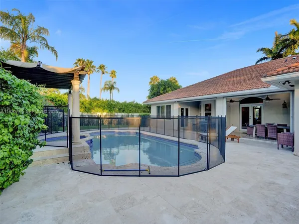 $10,750 | 12401 Southwest 77th Street, Unit 12401, Miami, FL 33183