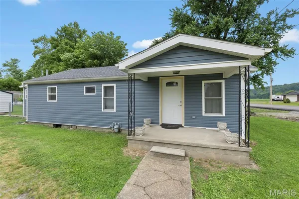 $99,900 | 301 West State Street, Chaffee, MO 63740