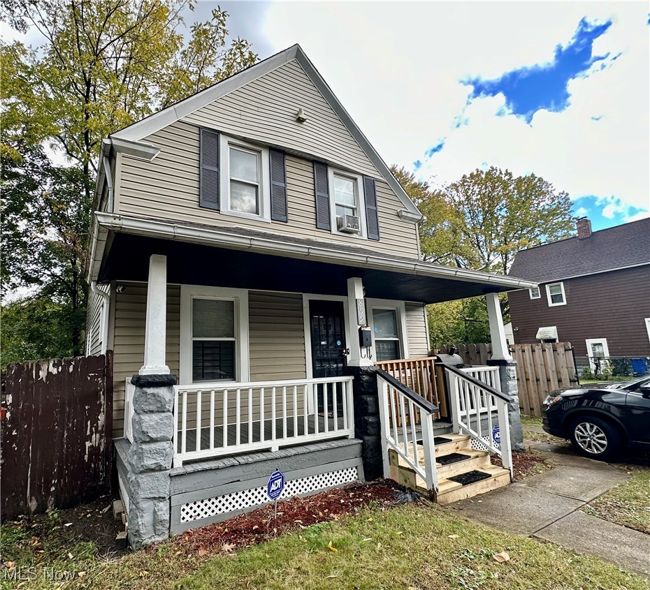 899 Ansel Road Cleveland, OH 44103 - Photo 3 of 31