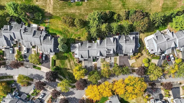 $639,000 | 22 Lakeview Road, Saratoga Springs, NY 12866