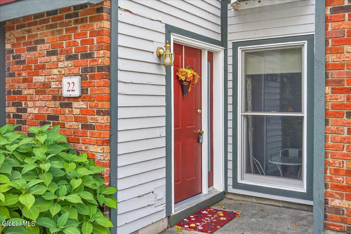 22 Lakeview Road Saratoga Springs, NY 12866 - Photo 4 of 43 04-22 LAKEVIEW_-27