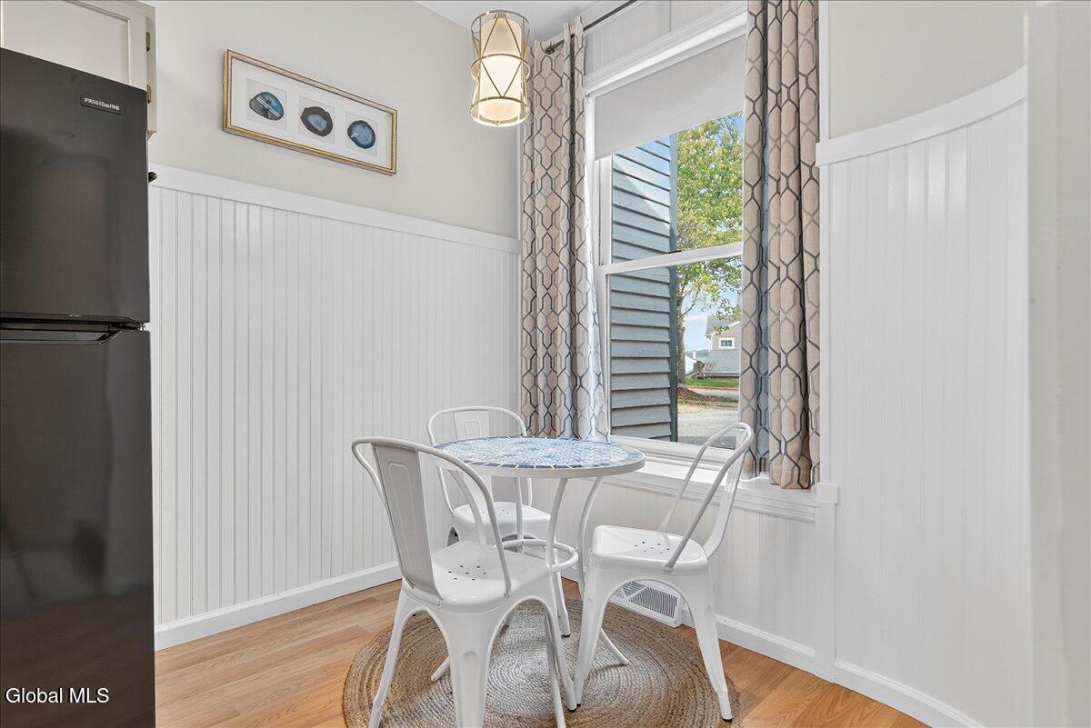 22 Lakeview Road Saratoga Springs, NY 12866 - Photo 6 of 43 30-22 LAKEVIEW_-2