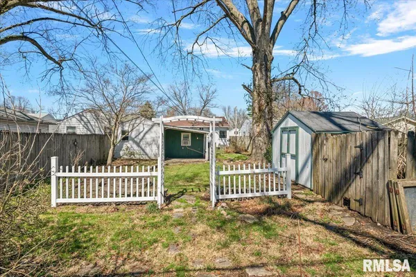 $89,900 | 2352 East Keys Avenue, Springfield, IL 62702