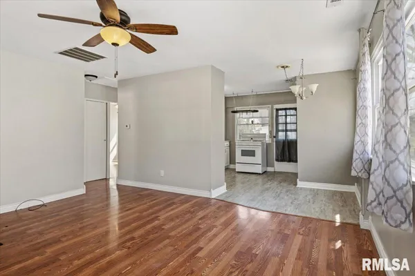 $89,900 | 2352 East Keys Avenue, Springfield, IL 62702