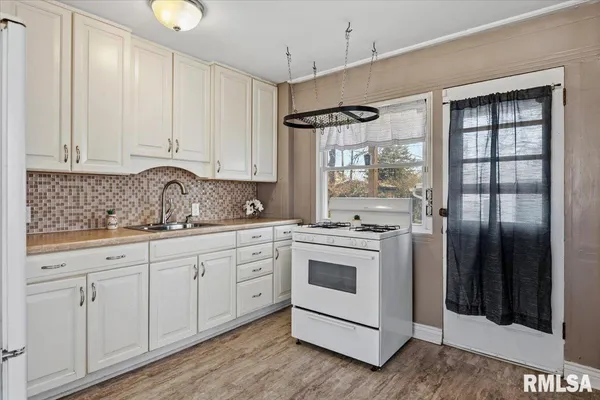 $89,900 | 2352 East Keys Avenue, Springfield, IL 62702