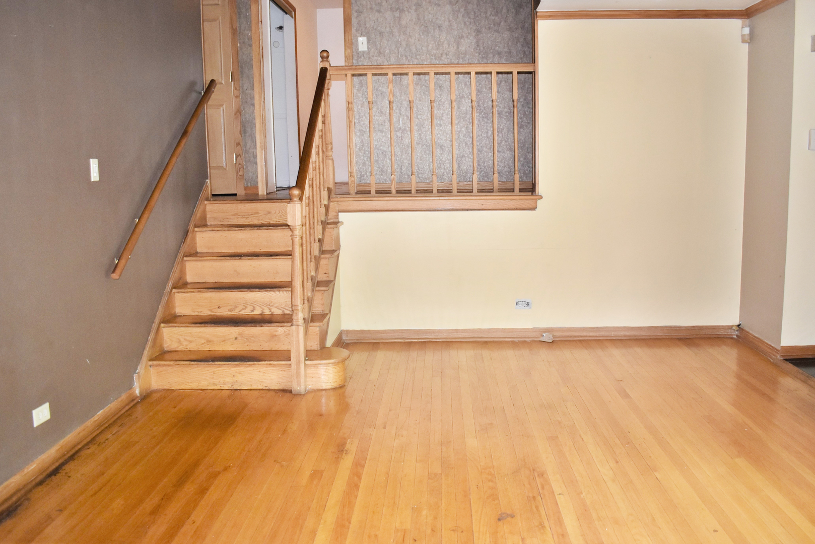 3824 Sunset Avenue Markham, IL 60428 - Photo 11 of 24 a view of a room with stairs and a window