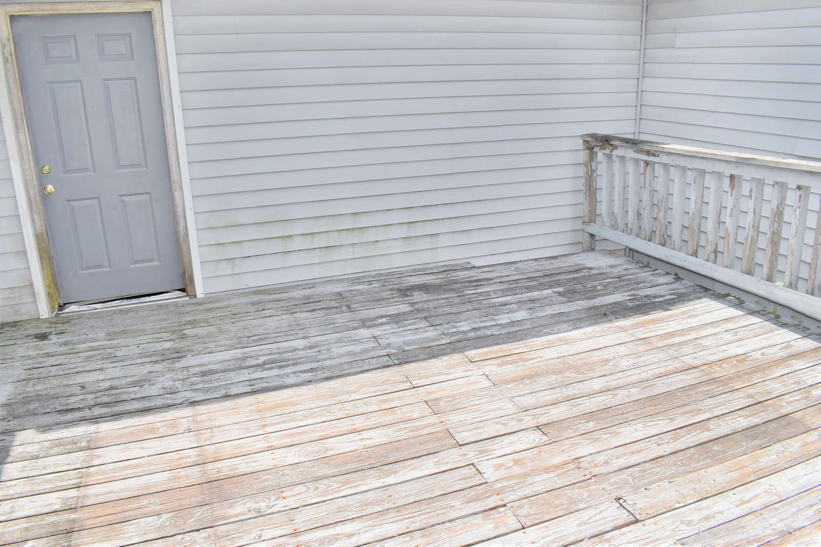 3824 Sunset Avenue Markham, IL 60428 - Photo 24 of 24 a view of wooden door