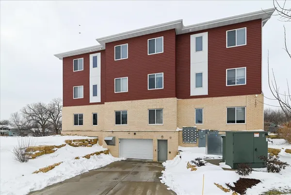 $234,900 | 1501 North Windsor Avenue, Unit 203, Cottage Grove, WI 53527