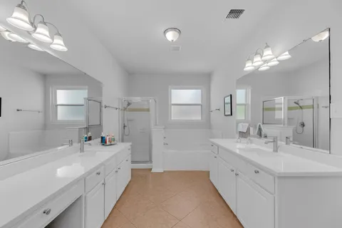 $689,900 | 12528 Labrador Cove, Austin, TX 78729