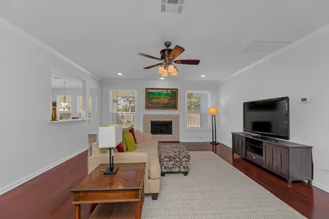 $689,900 | 12528 Labrador Cove, Austin, TX 78729