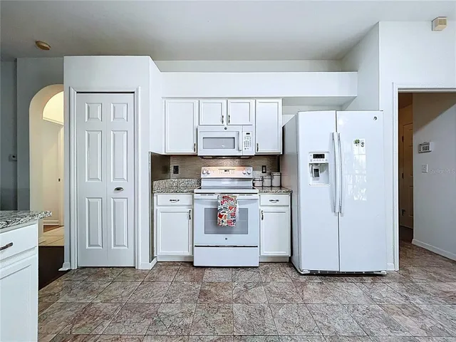 $414,999 | 3407 Pine Top Drive, Valrico, FL 33594