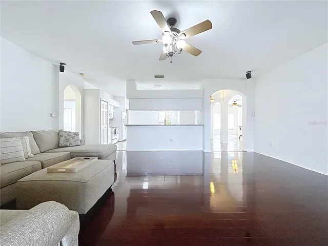 $414,999 | 3407 Pine Top Drive, Valrico, FL 33594