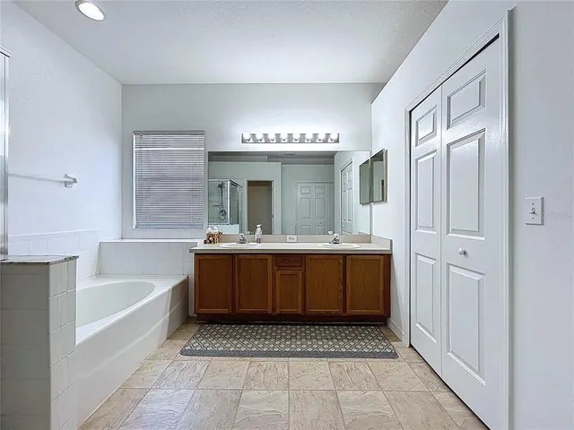 $414,999 | 3407 Pine Top Drive, Valrico, FL 33594