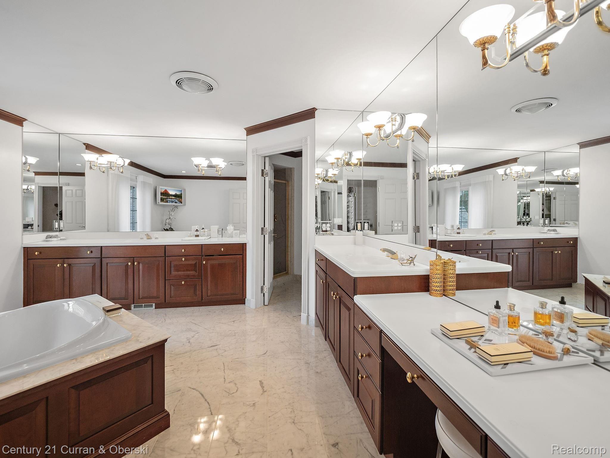 6699 Cornerstone Lane Rochester, MI 48306 - Photo 17 of 55 53-web-or-mls-P5688418.jpg