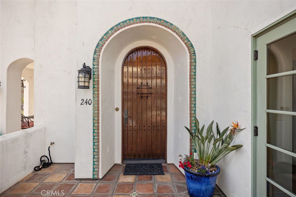 240 Avenida Rosa, Unit B San Clemente, CA 92672 - Photo 3 of 31