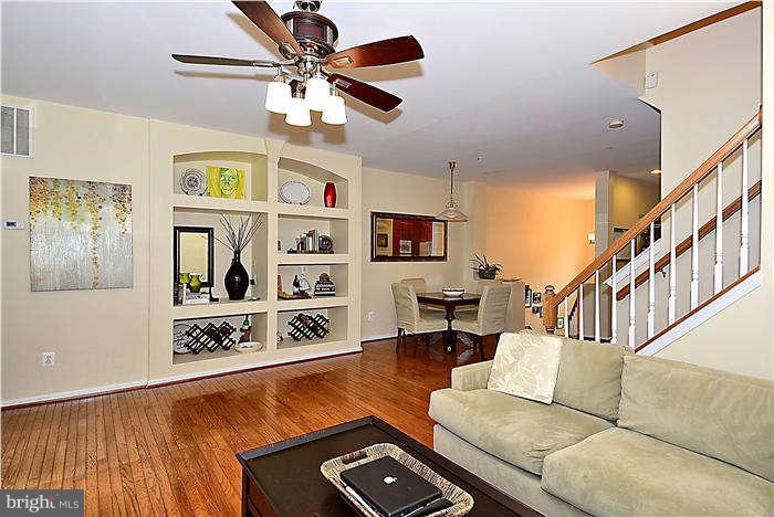 1241 Wild Hawthorn Way Reston, VA 20194 - Photo 8 of 25 Family Room