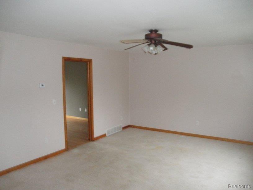 35256 Willow Road New Boston, MI 48164 - Photo 6 of 14 P9190031