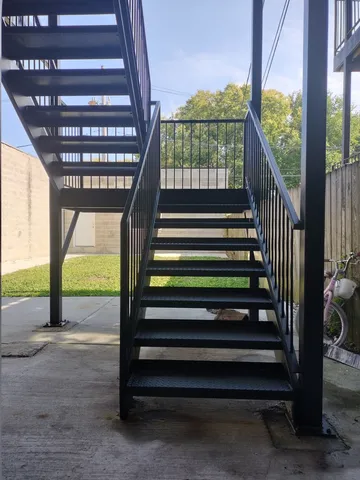 $2,350 | 3925 South Indiana Avenue, Unit 1, Chicago, IL 60653