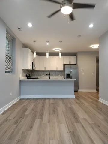 $2,350 | 3925 South Indiana Avenue, Unit 1, Chicago, IL 60653