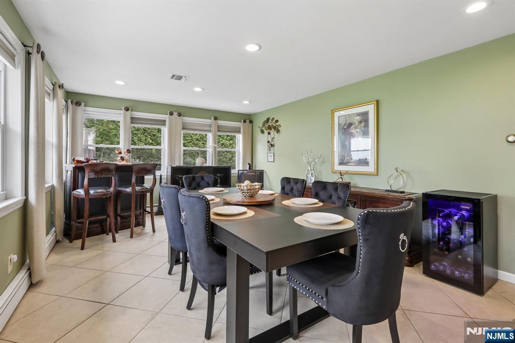 921 Linwood Avenue Ridgewood, NJ 07450 - Photo 15 of 42