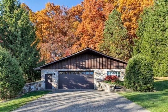 226 Ashbaugh Road Jeannette, PA 15644 - Photo 20 of 25 a view of house with yard