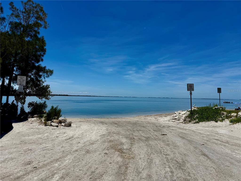 1004 Connecticut Road Tarpon Springs, FL 34689 - Photo 6 of 57