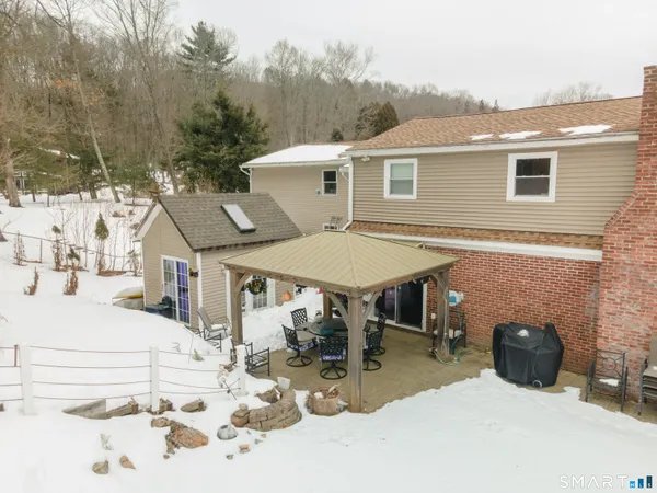 $479,000 | 82 Sunnyside Street, Norwich, CT 06360